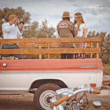 Born to Late   Behind the Scenes 01