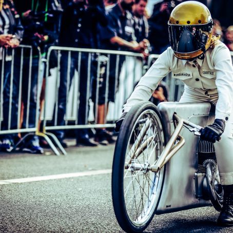 Essenca Intermot byBENOTT 12